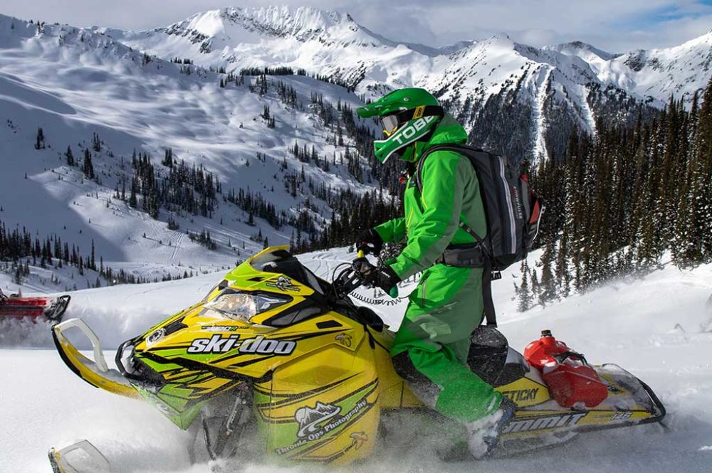 Snowmobiling Tourism Valemount